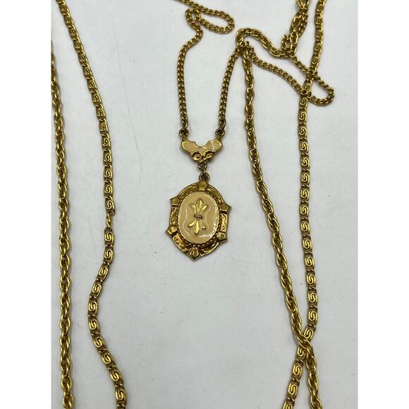 ART Arthur Pepper Vintage Signed Triple Strand Gold Tone Locket Necklace - Picture 11 of 15